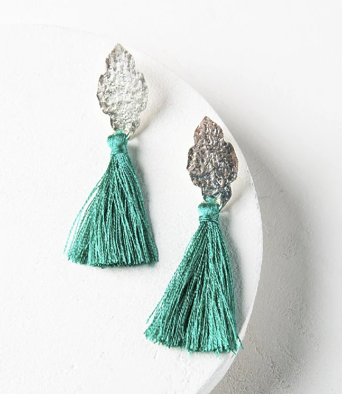 Silver Tassel