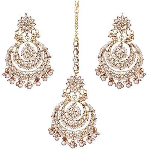 Floral Drop Earrings with Petals -Etnico Traditional Gold Plated Wedding Chandbali Kundan & Pearl Earring Set With Maang Tikka for Women(TE7077W)