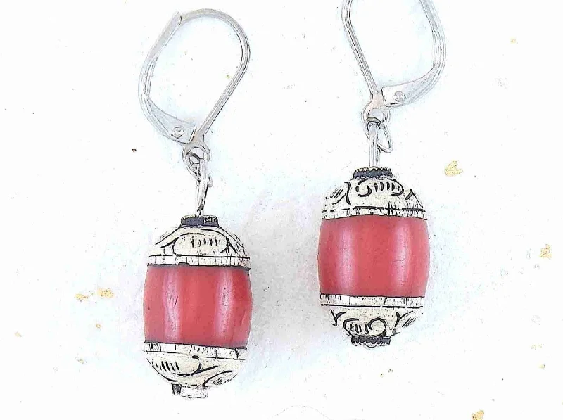 Drop Earrings with Star Motifs -Short earrings with red resin and pewter Tibetan cylinders, sculpted caps, stainless steel lever back hooks