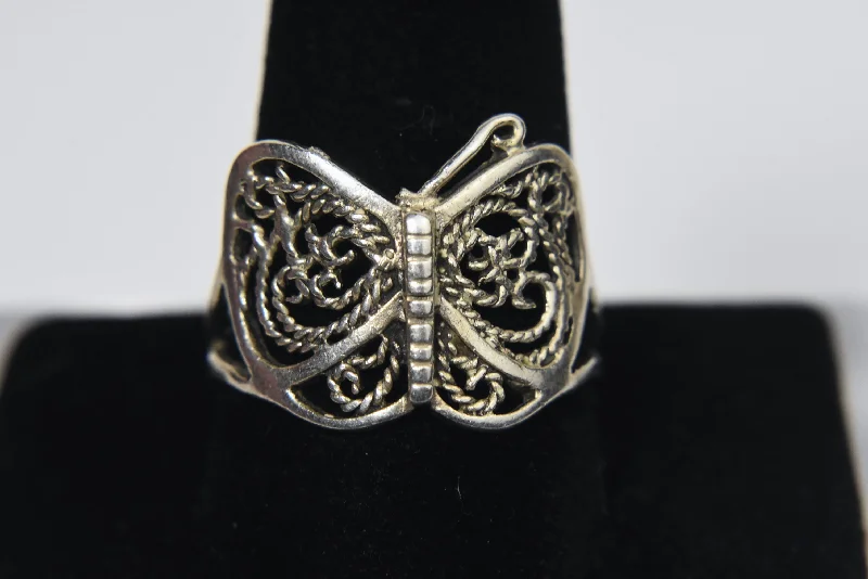 Rings with rough peridot for green texture -Sterling Silver Filigree Butterfly Ring (DAMAGED) - Size 11